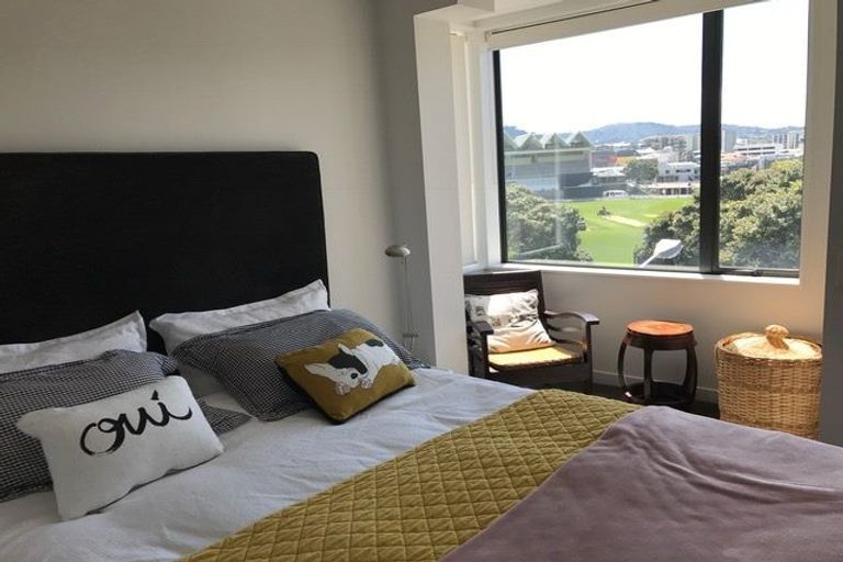 Photo of property in Nouvo Apartments, 4a/21 Rugby Street, Mount Cook, Wellington, 6021