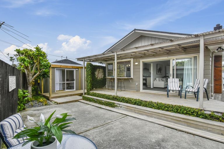 Photo of property in 100 Fitzroy Street, Papatoetoe, Auckland, 2104