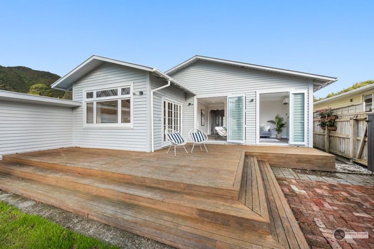 Photo of property in 35 Burnside Street, Waterloo, Lower Hutt, 5011