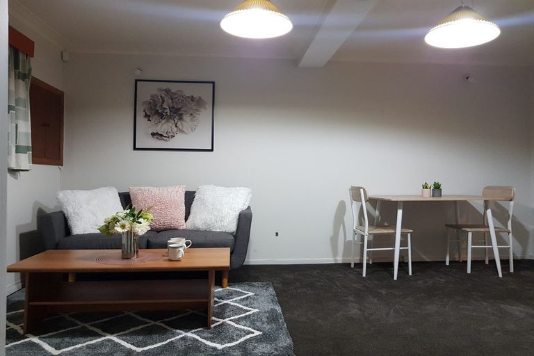 Photo of property in 471 Mount Albert Road, Mount Roskill, Auckland, 1042