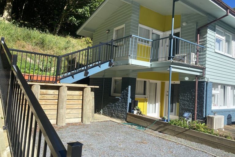 Photo of property in 2/8 Kaitawa Road, York Bay, Lower Hutt, 5013