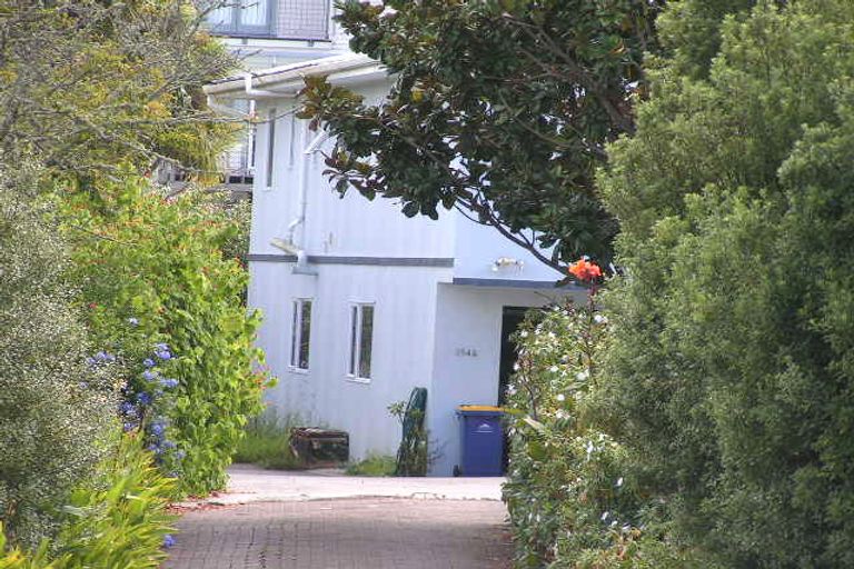 Photo of property in 196 Queen Street, Northcote Point, Auckland, 0627