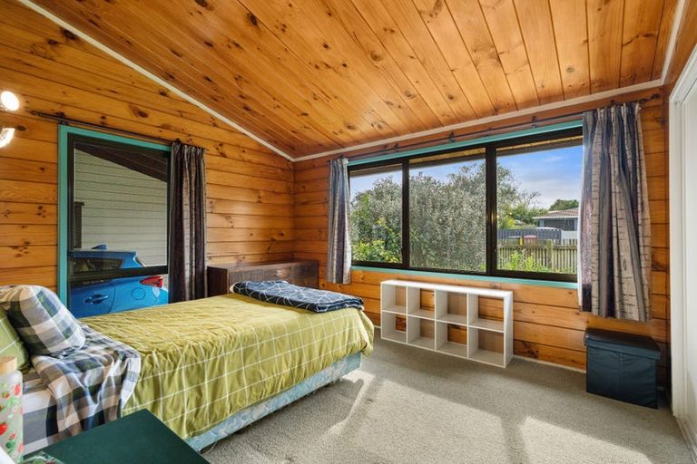 Photo of property in 27 Charles Street, Levin, 5510