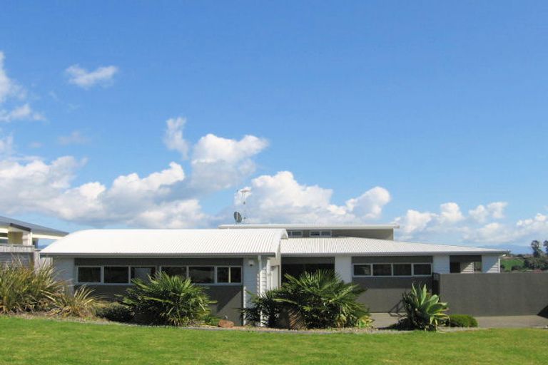 Photo of property in 19 Diamond Head, Hairini, Tauranga, 3112