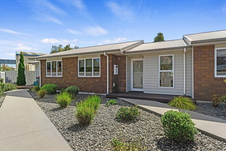 Photo of property in 2/19 Seddon Road, Frankton, Hamilton, 3204