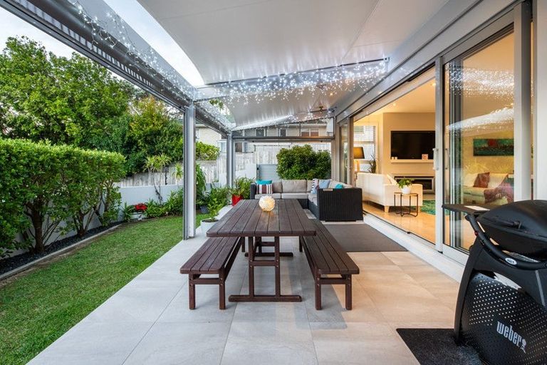 Photo of property in 103a Kowhai Road, Mairangi Bay, Auckland, 0630