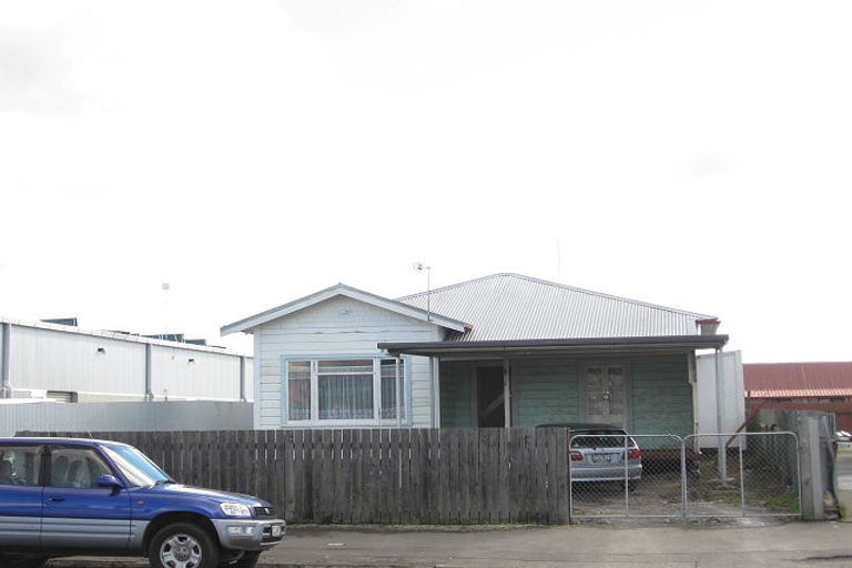 Photo of property in 206 Nelson Street North, Hastings, 4122