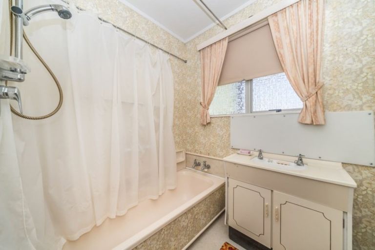 Photo of property in 22 Pencarrow Street, Highbury, Palmerston North, 4412