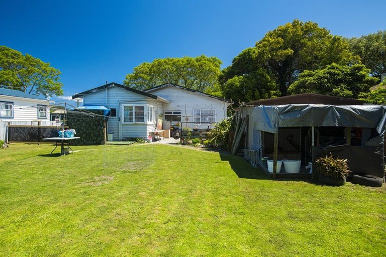 Photo of property in 14 Kara Street, Outer Kaiti, Gisborne, 4010