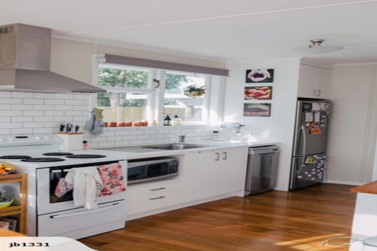 Photo of property in 15 Tasman Street, Havelock North, 4130