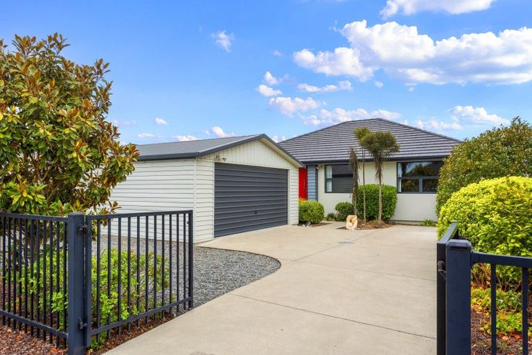 Photo of property in 33 Willryan Avenue, New Brighton, Christchurch, 8083