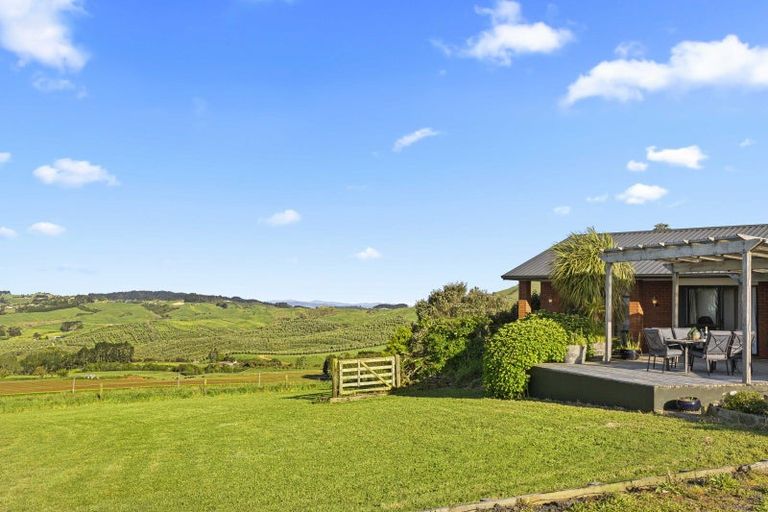 Photo of property in 118 Paparata Road, Bombay, 2675