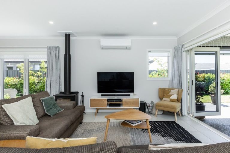 Photo of property in 52 Eriksen Road, Te Awa, Napier, 4110