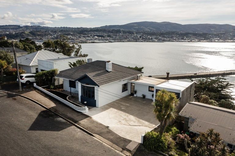 Photo of property in 93 Moana Crescent, Musselburgh, Dunedin, 9013