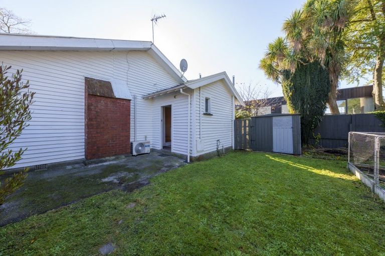Photo of property in 12 Taylors Avenue, Bryndwr, Christchurch, 8052