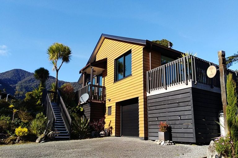 Photo of property in 3316 Coast Road, Barrytown, Runanga, 7873