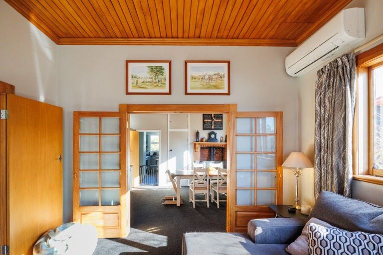 Photo of property in 32 Colombo Street, Hokowhitu, Palmerston North, 4410