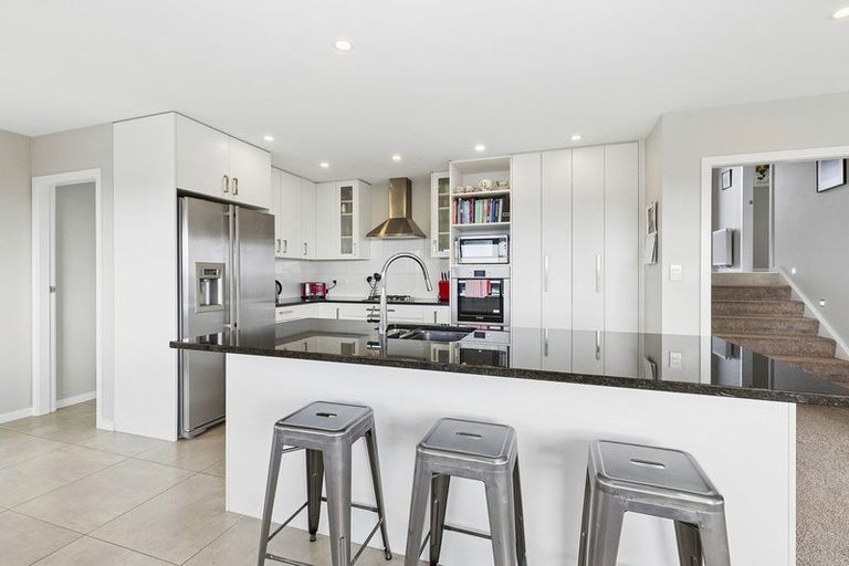 Photo of property in 75 Endeavour Drive, Whitby, Porirua, 5024