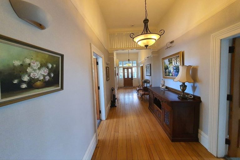 Photo of property in 27 Holly Road, St Albans, Christchurch, 8014