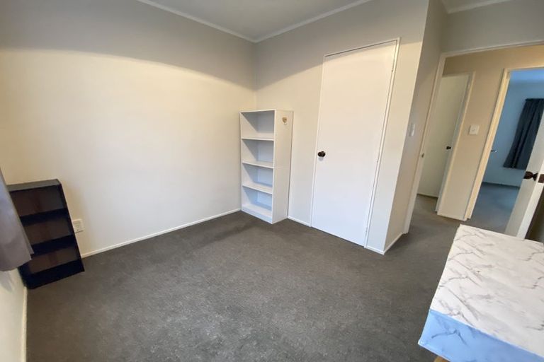 Photo of property in 2/717 East Coast Road, Browns Bay, Auckland, 0630