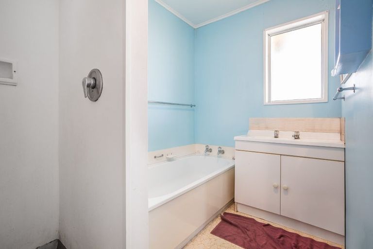 Photo of property in 35 Power Street, Levin, 5510