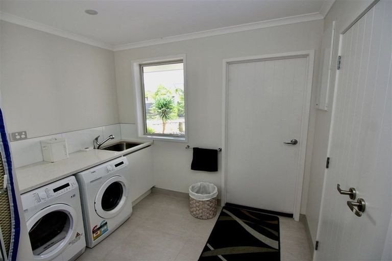 Photo of property in 51 Aquila Drive, Whitianga, 3510