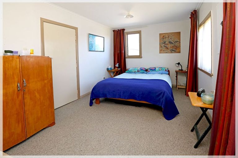 Photo of property in 26 Hall Place, Foxton Beach, Foxton, 4815