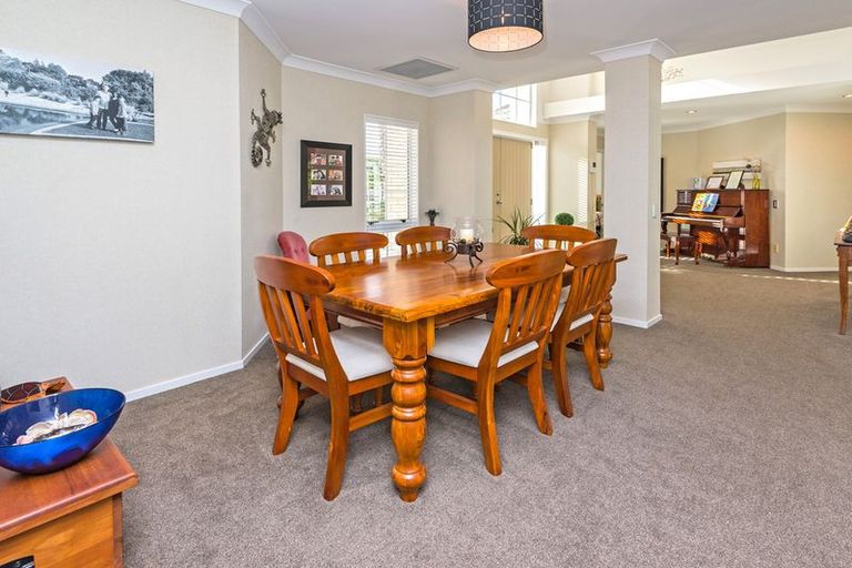 Photo of property in 22 Whitford Road, Howick, Auckland, 2014