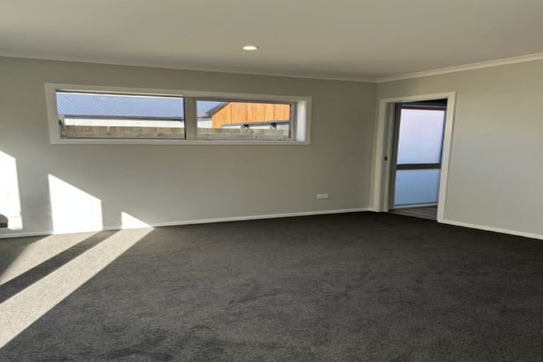 Photo of property in 12 Rotoiti Place, Paraparaumu, 5032