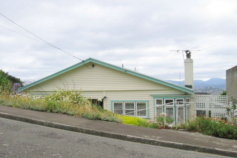 Photo of property in 11 Moffitt Street, Vogeltown, Wellington, 6021