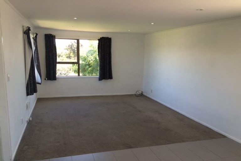 Photo of property in 17 Kingfisher Place, Favona, Auckland, 2024