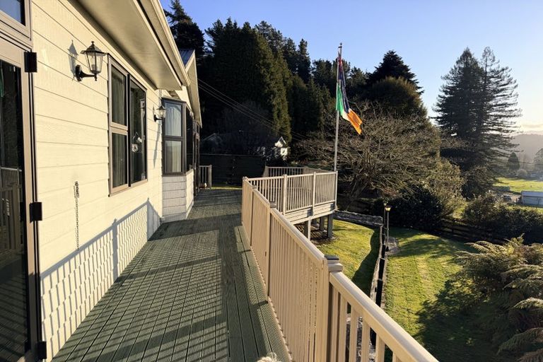Photo of property in 9 Rosstown Road, Reefton, 7830