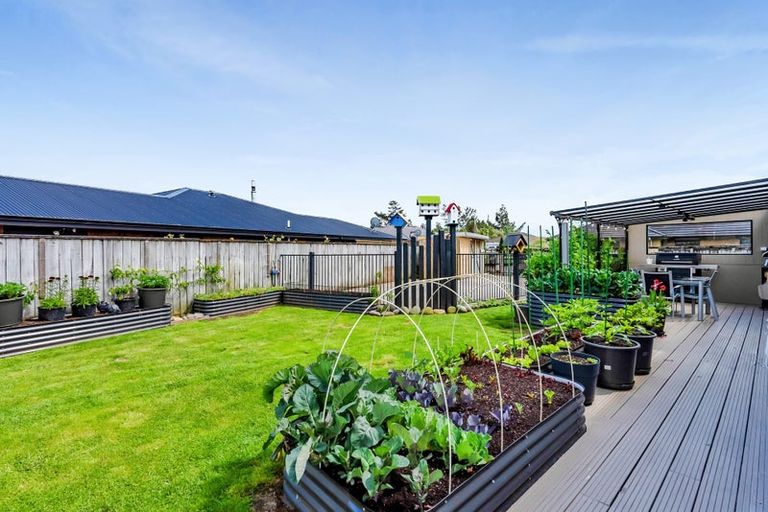 Photo of property in 18a Estate Grove, Inglewood, 4330