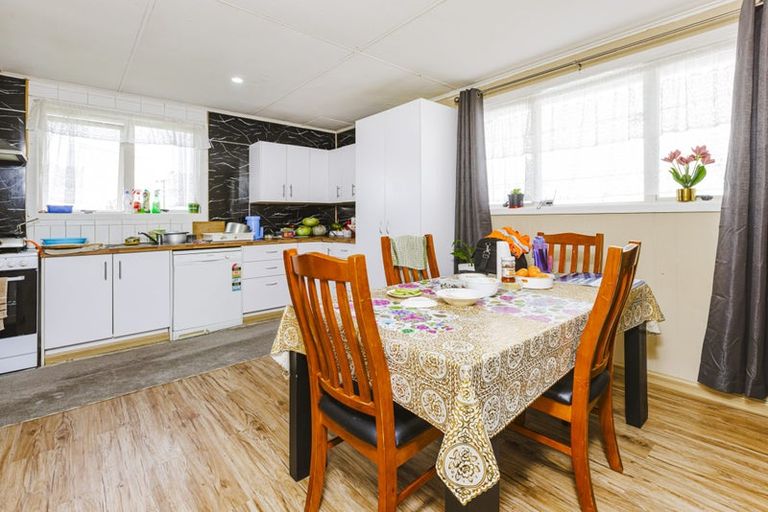 Photo of property in 10 Gilbert Road, Otara, Auckland, 2023