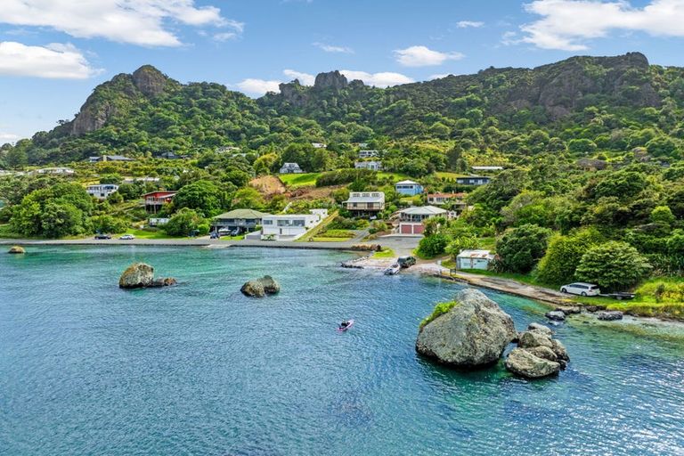 Photo of property in 23 Beach Road, Whangarei Heads, Whangarei, 0174