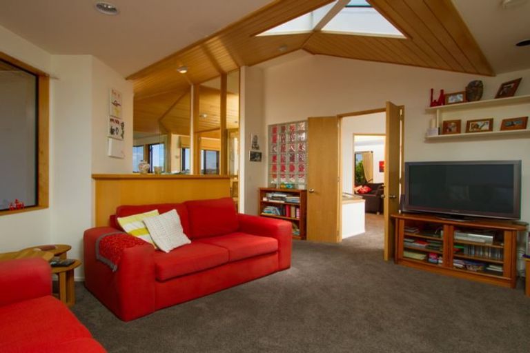 Photo of property in 33 Beulah Avenue, Rothesay Bay, Auckland, 0630