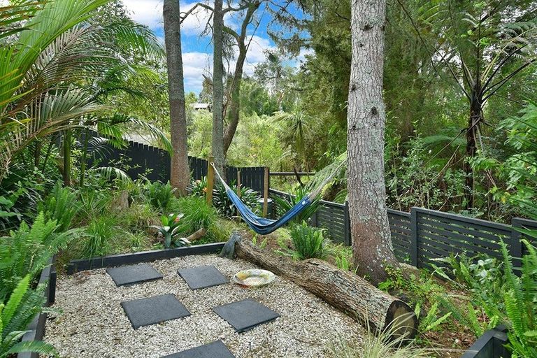 Photo of property in 38 Weatherly Road, Torbay, Auckland, 0630