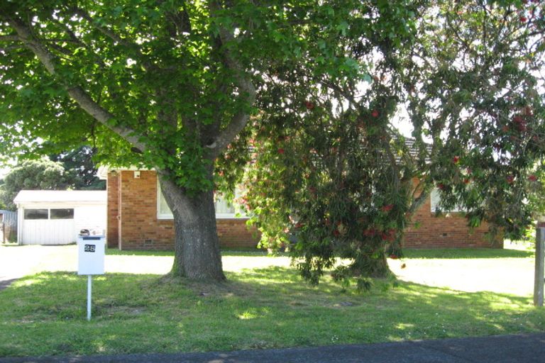 Photo of property in 28 Crawford Avenue, Mangere Bridge, Auckland, 2022