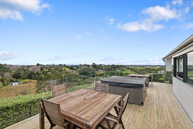 Photo of property in 86 Whites Road, Whitford, Howick, 2571