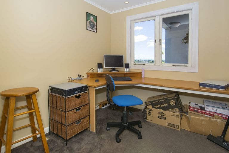 Photo of property in 4e Penny Place, Welcome Bay, Tauranga, 3175