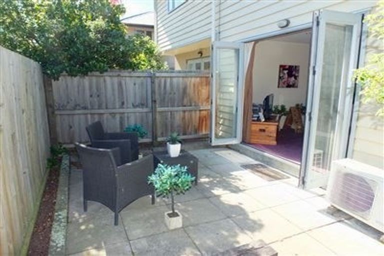 Photo of property in 506 Barbadoes Street, Edgeware, Christchurch, 8013