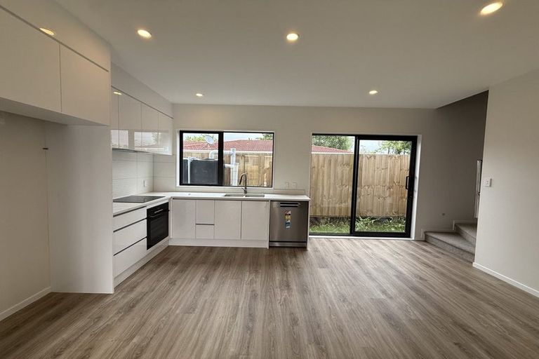 Photo of property in 13c John Walker Drive, Manurewa, Auckland, 2102