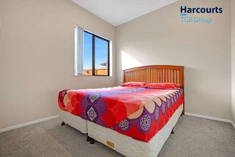 Photo of property in 26 Survila Street, Takanini, 2110