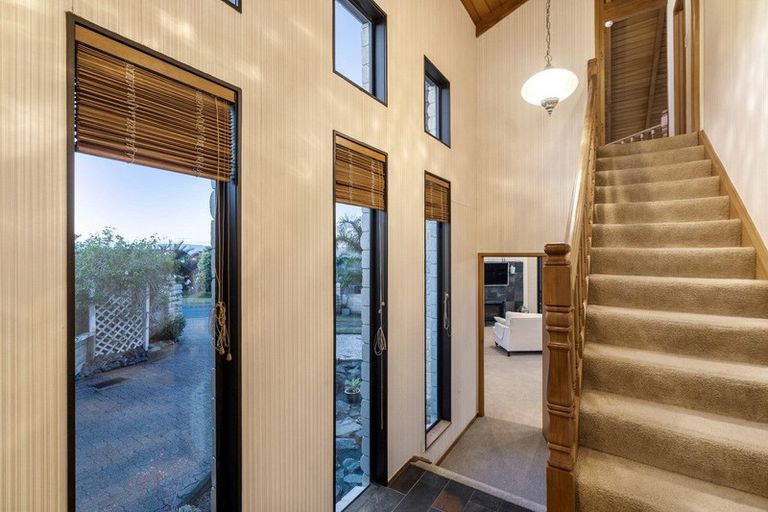 Photo of property in 4 Kotare Place, Sandspit, Warkworth, 0982