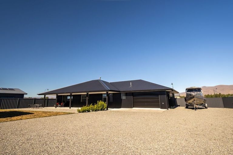 Photo of property in 19 Grandvue Drive, Twizel, 7901
