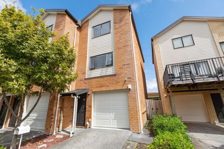 Photo of property in St Claire Village, 227/172 Mcleod Road, Te Atatu South, Auckland, 0610