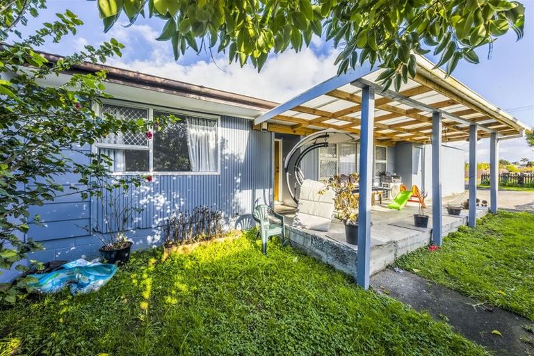 Photo of property in 1/42 Kenderdine Road, Papatoetoe, Auckland, 2025