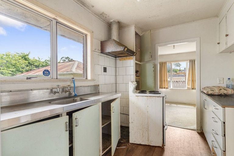 Photo of property in 658 Te Atatu Road, Te Atatu Peninsula, Auckland, 0610