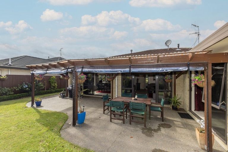 Photo of property in 196 Milne Drive, Paraparaumu, 5032