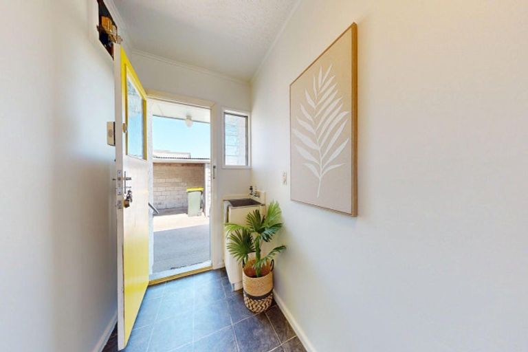 Photo of property in 2/24 Cox Street, Ashburton, 7700